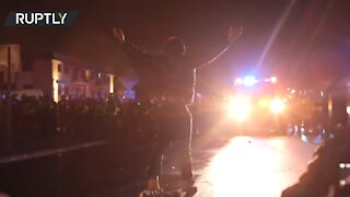 BLM stand-off | Tear gas & flashbangs deployed against Daunte Wright protesters