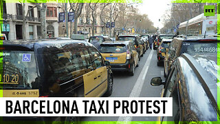 Barcelona taxi drivers block lanes in protest