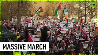 Tens of thousands march in UK demanding Gaza ceasefire