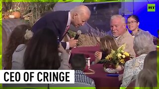 Biden gets cringe with 6-year-old at Thanksgiving event