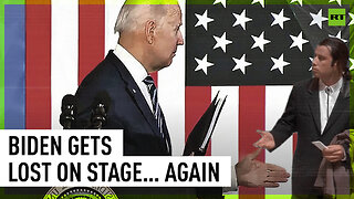 Biden gets lost on stage… again