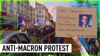 Hundreds denounce Macron ahead of presidential runoff