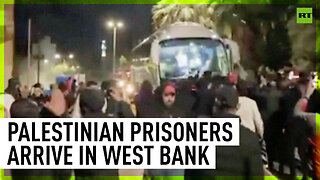 People greet released Palestinian prisoners in West Bank