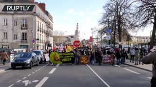 Housing Action Day | Police deploy tear gas at Nantes rally
