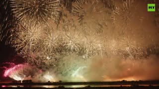 Japanese sky lights up with 30,000 fireworks