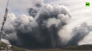 La Palma's got company | Japan's Mount Aso erupts