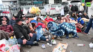 Miners SLEEP outside Sarajevo streets in mass protest