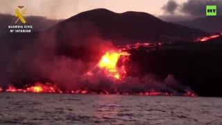 Toxic gases alert | Lava from La Palma volcano reaches Atlantic Ocean