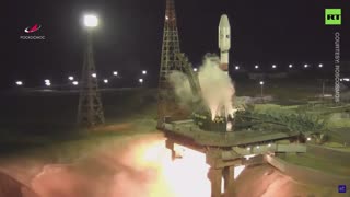 Soyuz 2.1b rocket launches 36 OneWeb satellites into orbit