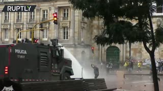 8th day of unrest | Bogota anti-govt protests met with tear gas and water cannons